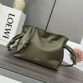 Picture of Loewe Handbags _SKUfw239907436fw